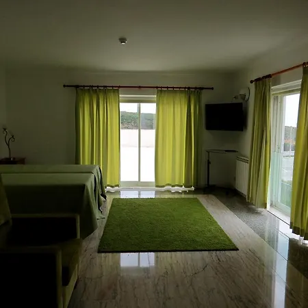Osanto Residencial Geriatrica Praia das Maçãs